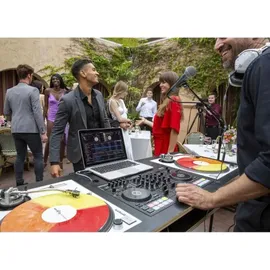 Roland DJ-707M Mobiler DJ-Controller mit Kopfhörer,