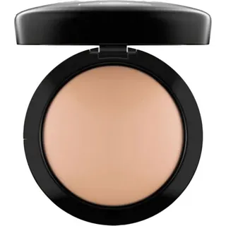 Puder Farbton Medium dark