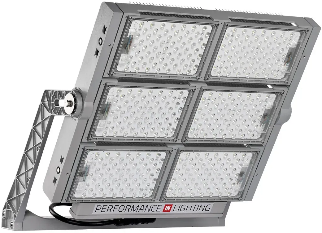 Performance in Light LED-Scheinwerfer 3107627