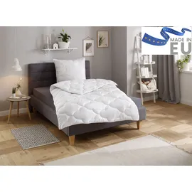 OTTO home Microfaserbettdecke OTTO HOME "Mondschein, Bettdecke 135x200 cm, 155x220 cm, 200x200 cm", weiß, B:135cm L:200cm, Bezug: 100% Polyester.