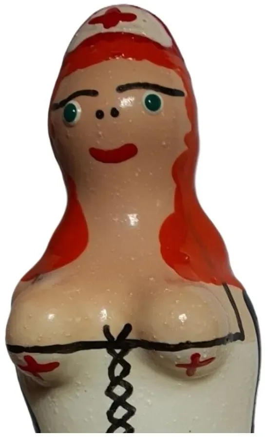 CONDOMERIE - HANDBEMALTE NEUHEITSKONDOME KRANKENSCHWESTER ROTHAARIG