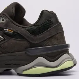 New Balance 9060 Black Cement/Dry Lime 45