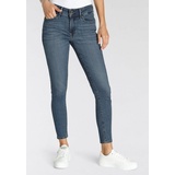 Levis Levi's 711 Jeans, Skinny in mittelblauer Waschung-W27 / L34