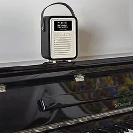 View Quest Retro Mini DAB+ schwarz