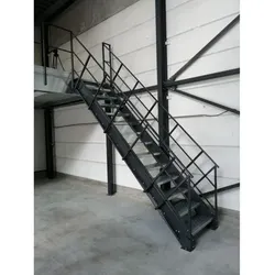 Treppe 38° für Lagerbühne