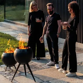 höfats MOON 45 All Black Feuerschale mit hohem Fuß