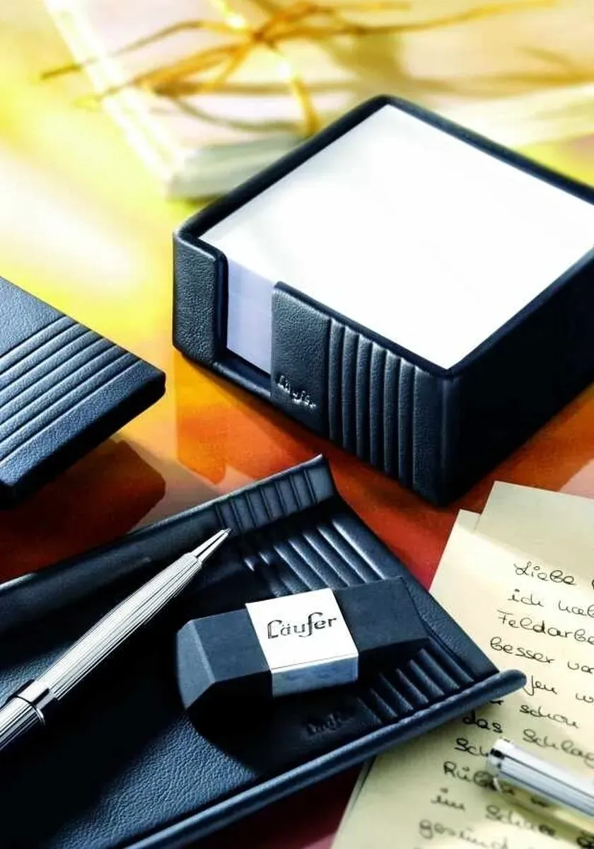 Läufer Unterschriftenmappe La Linea Leder schwarz