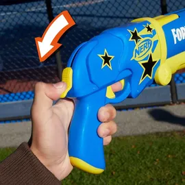 Hasbro Fortnite Half Tone Hero Dart Blaster