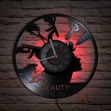 Smotly Vinyl-Wanduhr, LED-Nachtlicht, Friseursalon-Thema, Wanduhr als Geschenk für Friseursalon-Freunde. (sieben Farben)