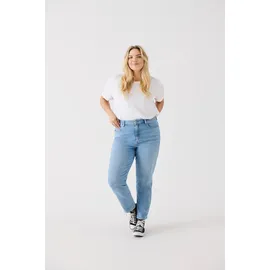 ONLY CARMAKOMA High-waist-Jeans ONLY CARMAKOMA "CAREMILY STRETCH HW STR ANK DNM CRO1 NOOS", Damen, Gr. 44, Länge 32, blau (light blau denim), Denim/Jeans, Obermaterial: 99% Baumwolle, 1% Elasthan, unifarben, Jeans High-Waist-Jeans