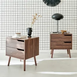 Set aus 2 Nachttischen mit Holzdekor, nussbaumfarben 2 Schubladen, Beine aus massiver Kiefer