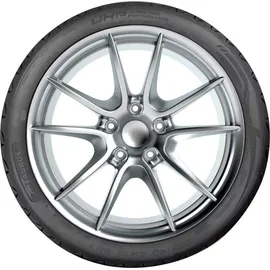 TAURUS Ultra High Performance 235/40 R18 95Y
