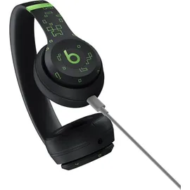Beats Solo 4 Minecraft Special Edition Charged Black