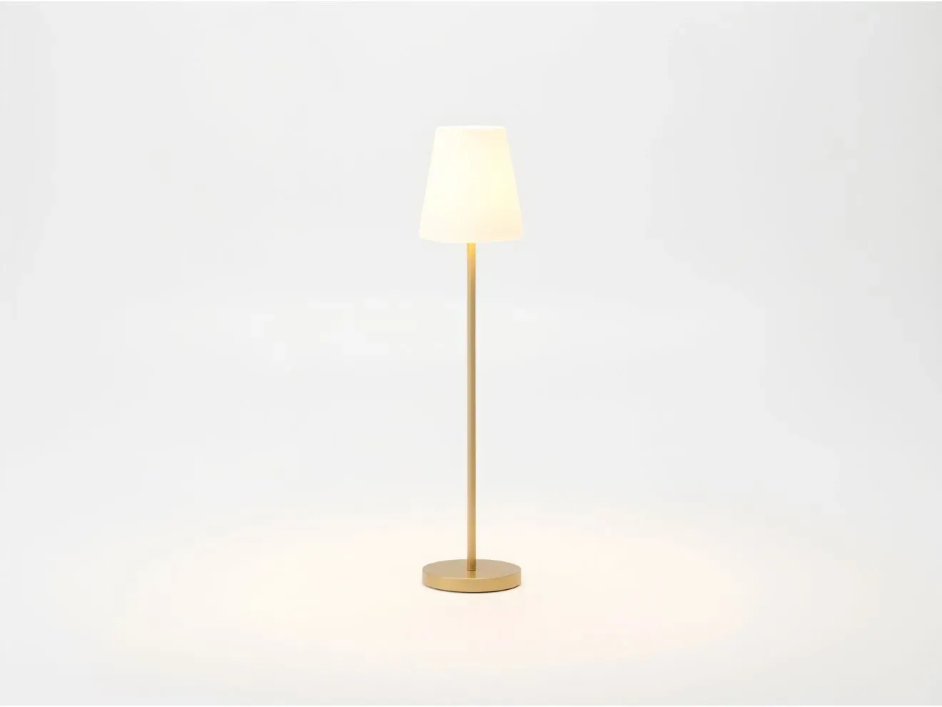 New Garden Lola Slim Solar-Stehlampe für draußen LED aufladbar dimmbar ø 28 cm (h: 119 cm)