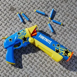 Hasbro Fortnite Half Tone Hero Dart Blaster