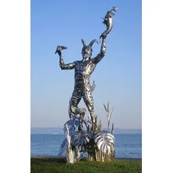 Casa Padrino Luxus Deko Skulptur Pan Silber 125 x 126 x H. 295 cm - Riesige Edelstahl Skulptur - Riesige Garten Deko Figur - Garten Skulpturen - Metall Skulpturen