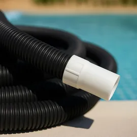 Relaxdays Poolschlauch, 32 mm Spiralschlauch, 25 Meter lang, Wasserschlauch für Pool & Garten, Kunststoff, schwarz/weiß