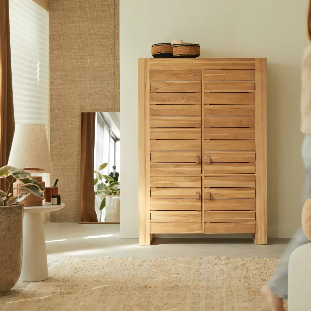 Schrank Schlafzimmer aus massivem Teak 160 cm vier Türen