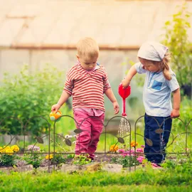 Relaxdays Beeteinfassung, 4er Set, Metall, HxB: je 28 x 38,5 cm, Beetumrandung für Garten, Zierzaun zum Stecken, Bronze