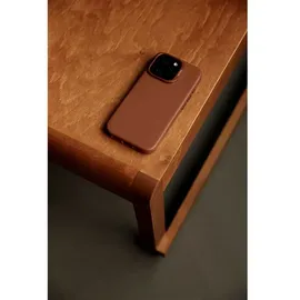 decoded iPhone 16 Pro Leder Case braun