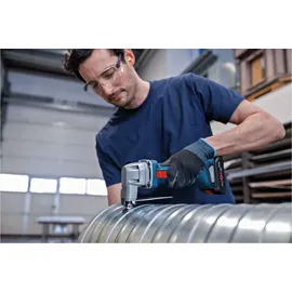Bosch Akku-Blechschere GSC 18V-16 E incl. 2x Akku ProCORE 4 Ah, Schnellladegerät, L-BOXX