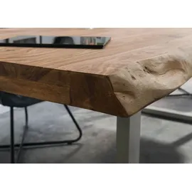 MASSIVMOEBEL24.DE Baumtisch Sheesham 240x100x77 natur gebeizt / U-Beine silber matt FREEFORM 5