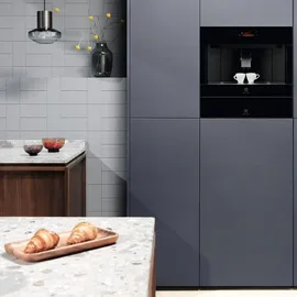 Electrolux KBC85Z Einbau-Kaffeevollautomat Schwarz
