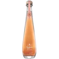 Don Julio Rosado Tequila, luxuriöser Tequila, 40 Prozent vol, 700 ml, veredelt in Ruby-Portweinfässern, süße Frucht- und Karamellnoten