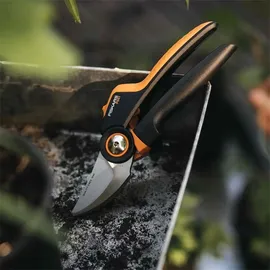 Fiskars Gartenschere Bypass 275 mm