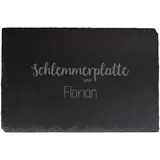 Herz & Heim® Personalisierte Schieferplatte – Servierplatte 30×20 cm mit Gravur – individuell gestaltbar – Dekoplatte aus Naturschiefer als Geschenk für Hochzeit, Geburtstag, Party (Schlemmerplatte)