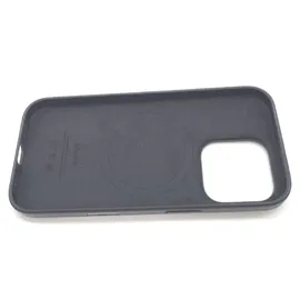 Apple iPhone 16 Pro Silikon Case mit MagSafe schwarz