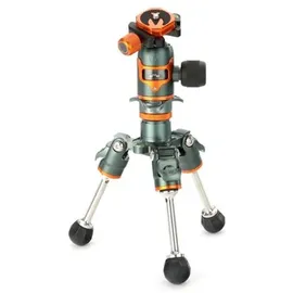 3 legged thing Legends Bucky Grau