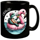 speecheese Tasse Schildkröte auf Flamingo Schwimmring Tasse in Schwarz mit Spruch