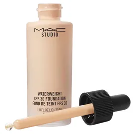 MAC Studio Waterweight Foundation LSF 30 NC20 30 ml