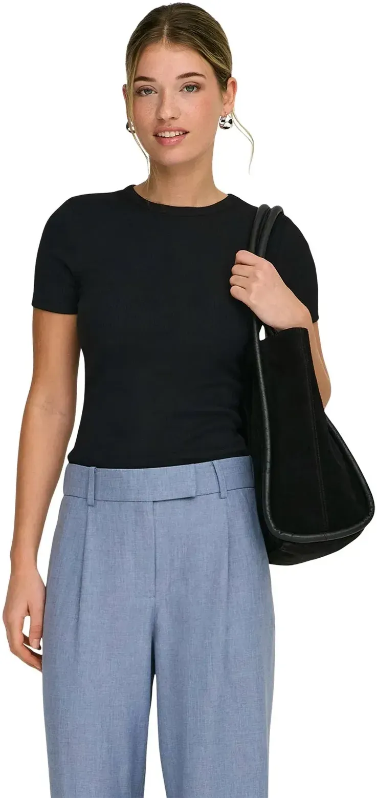 Only T-Shirt June als figurbetontes Basic in Schwarz-S