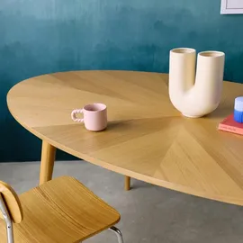 sweeek Ovaler Esstisch 6 Plätze 0 x 0 x 0 cm Braun/Schwarz