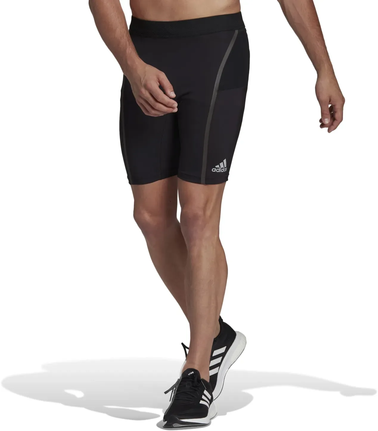 adidas Laufhose Tight Saturday Half (enganliegend, Gesässtasche) kurz schwarz Herren