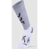 Uyn Run Compression Fly lange Laufsocken mit Cool-Air-Flow Technologie aus Natex Herren pearl grey/grey 35-38