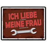 trendaffe Metallschild mit Werkstatt Motiv und Spruch: Ich liebe es wenn mich meine Frau in die Werkstatt lässt