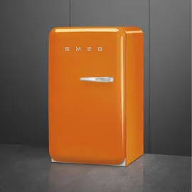 Smeg FAB10LOR5 Retro-Kühlschrank (122 l, 970 mm hoch,  Orange)
