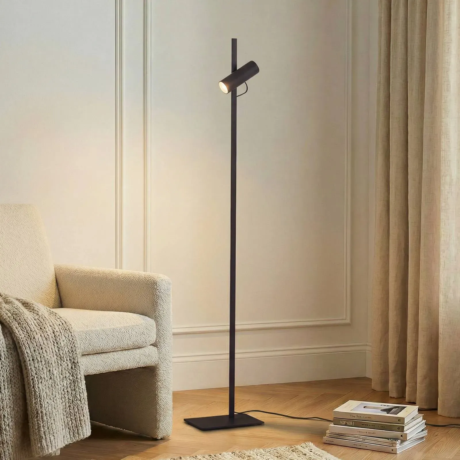 Stehlampe Lysias Lucande, schwarz, für Wohn- / Esszimmer, Metall, Modern, Stehlampe - 25 cm - 18 cm - 143.2 cm