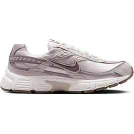 Nike Initiator Damen Phantom/Mink Brown/Light Bone 44,5
