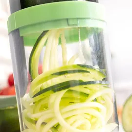 InnovaGoods 3-in-1 Gemüsespiralschneider und Reibe 1-tlg. Weiß