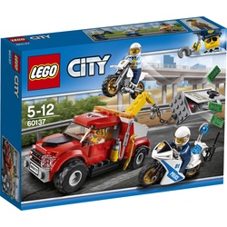 LEGO Abschleppwagen auf Abwegen (60137, LEGO City)