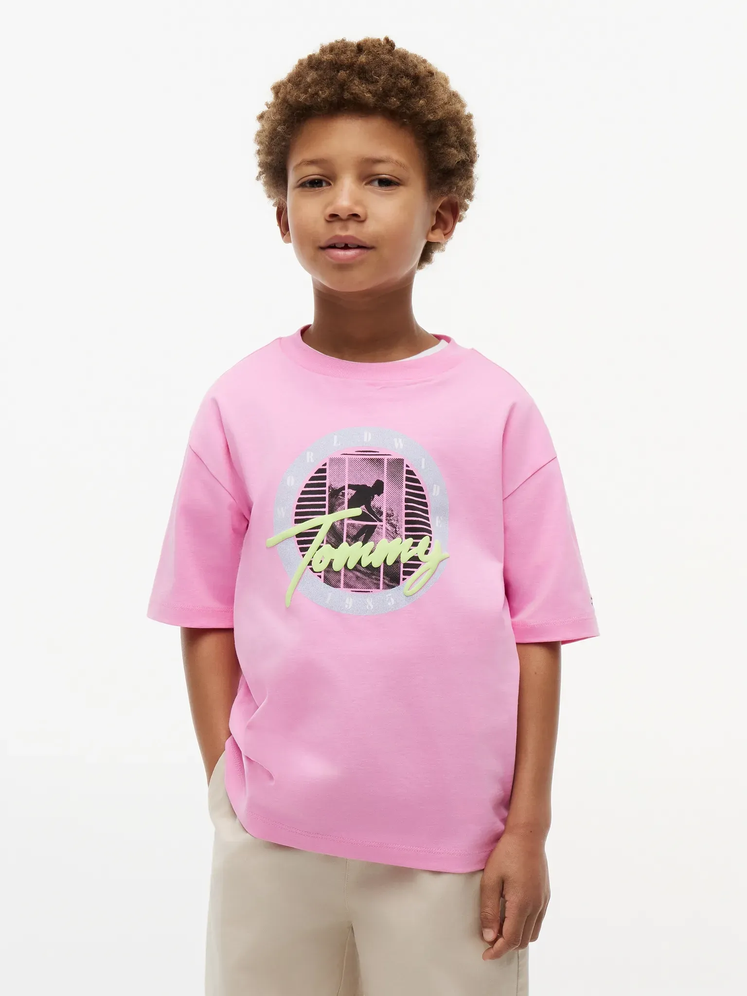 T-Shirt TOMMY HILFIGER, Jungen, Gr. 92, pink daisy, Single Jersey, Obermaterial: 100% Baumwolle, unifarben, regular fit normal, Rundhals, abgesteppte Kante, Shirts T-Shirt, für Kinder bis 16 Jahre, Regular Fit, cooler Druck