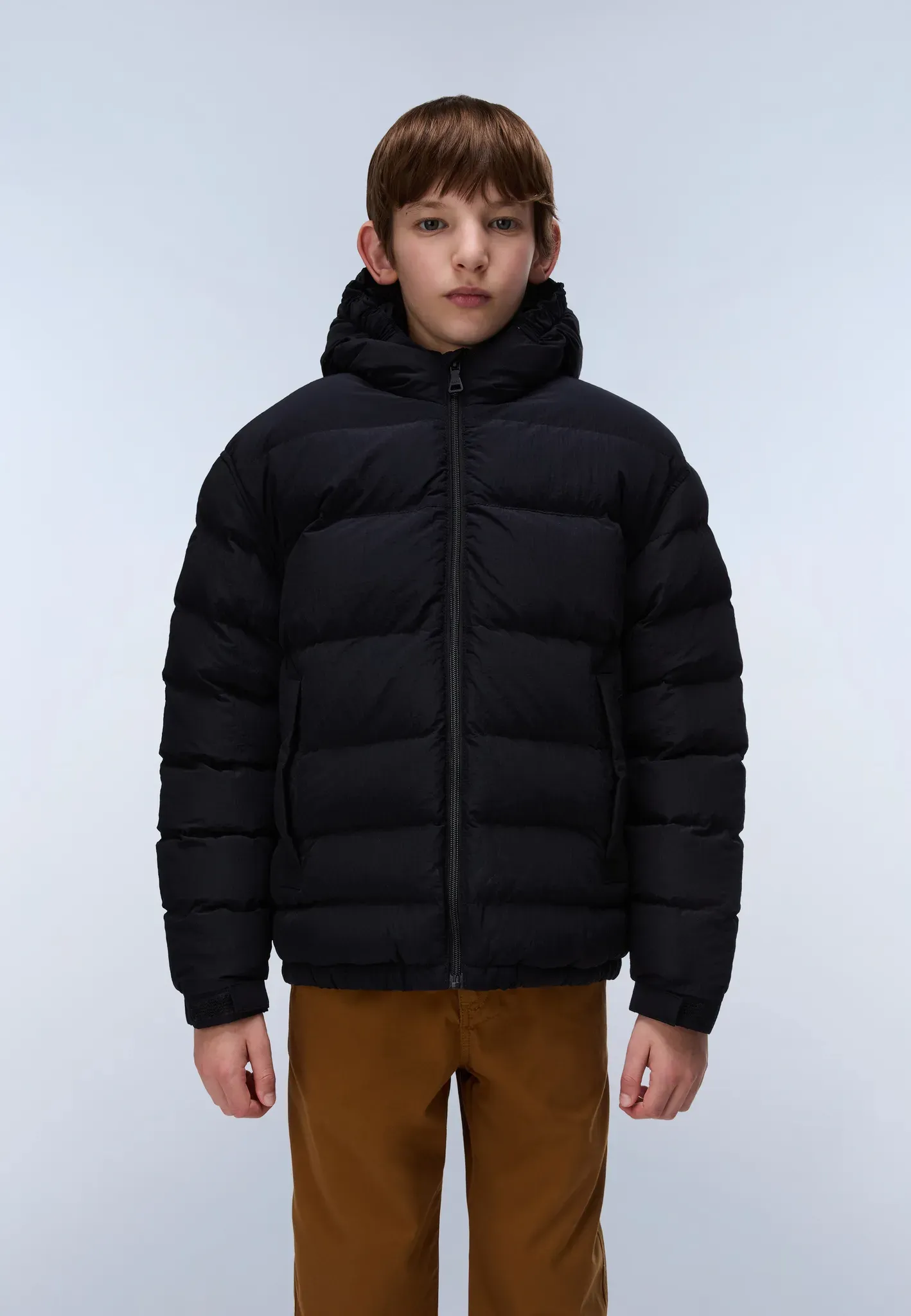 Steppjacke NAPAPIJRI, Jungen, Gr. 10, schwarz (schwarz beauty), Web, Obermaterial: 100% Polyamid, elastischer Bund, Jacken Steppjacke, klassische Jackenform, leichtes Material, aus Polyamid