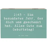 Mr. & Mrs. Panda Dekokiste 19 x 12 cm Spruch 1943 Geburtstag - Meeresbrise - Geschenk, Jahr 1943 (1 St), Einschlagscharniere. blau