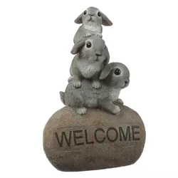 Gartenfigur Welcome 3 Hasen auf Stein Frühling Ostern Eingangsdeko