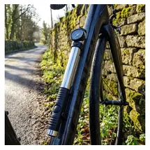 Crankbrothers Klic HP Handpumpe mit Manometer silber