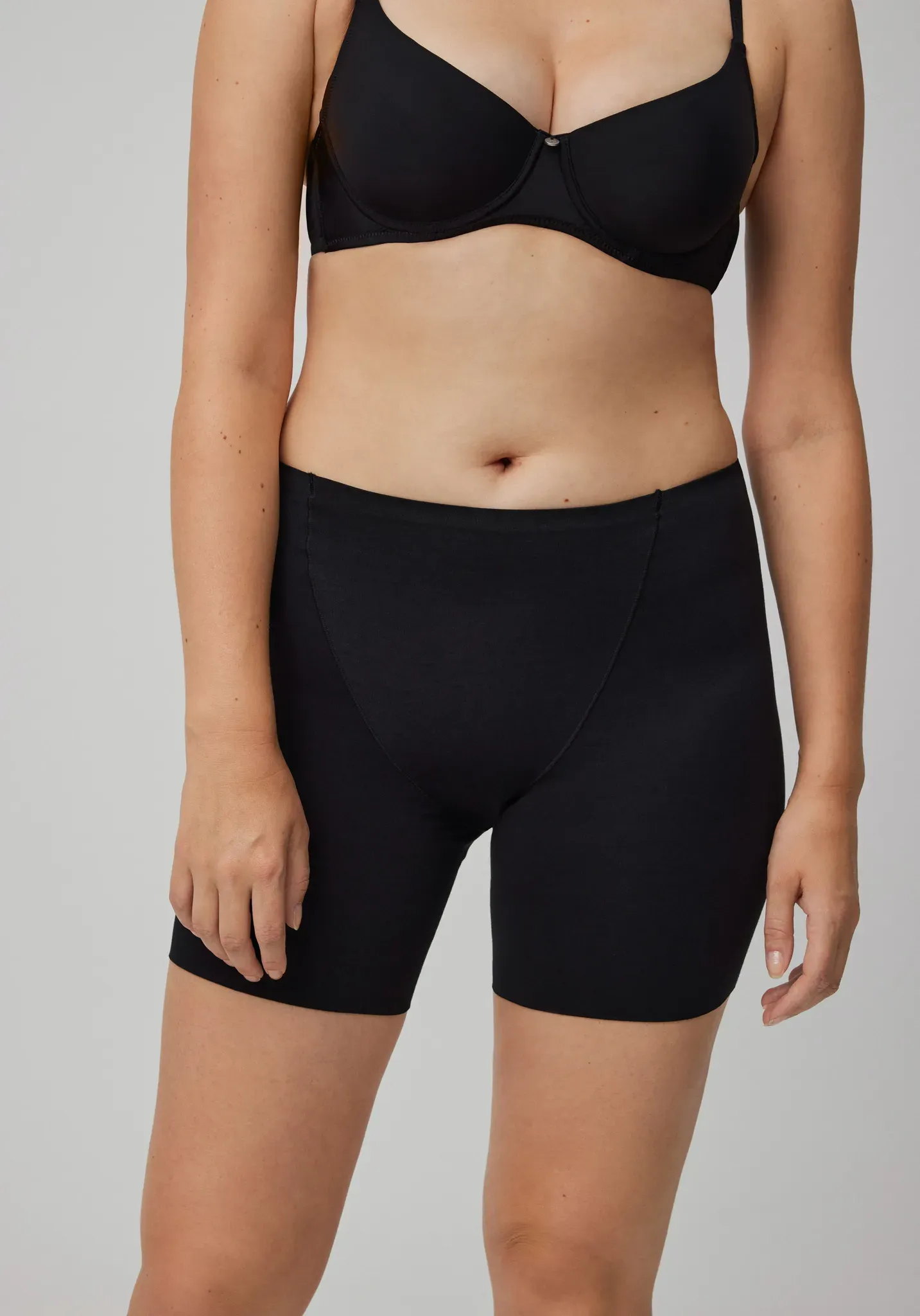 Lange Unterhose YSABEL MORA "BASIC COLLECTION LASER CUT", Damen, Gr. L, schwarz, Microfaser, Obermaterial: 80% Baumwolle, 20% Elasthan, unifarben, Unterhosen, mit der Laser Cut Technik gefertigt für eine reibungslose Passform